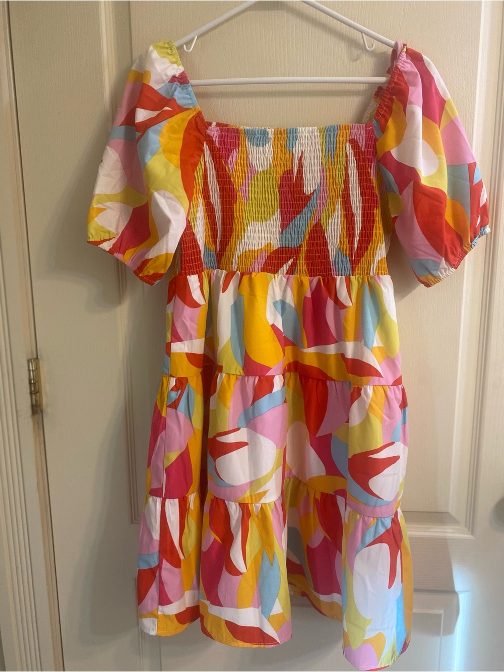 Multicolor Smocked Puff-Sleeve Tiered Casual Dress - Bright Abstract Print